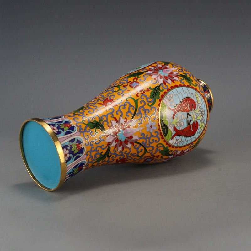 Traditional Chinese Cloisonné Collectible Vase for Home & Gifting